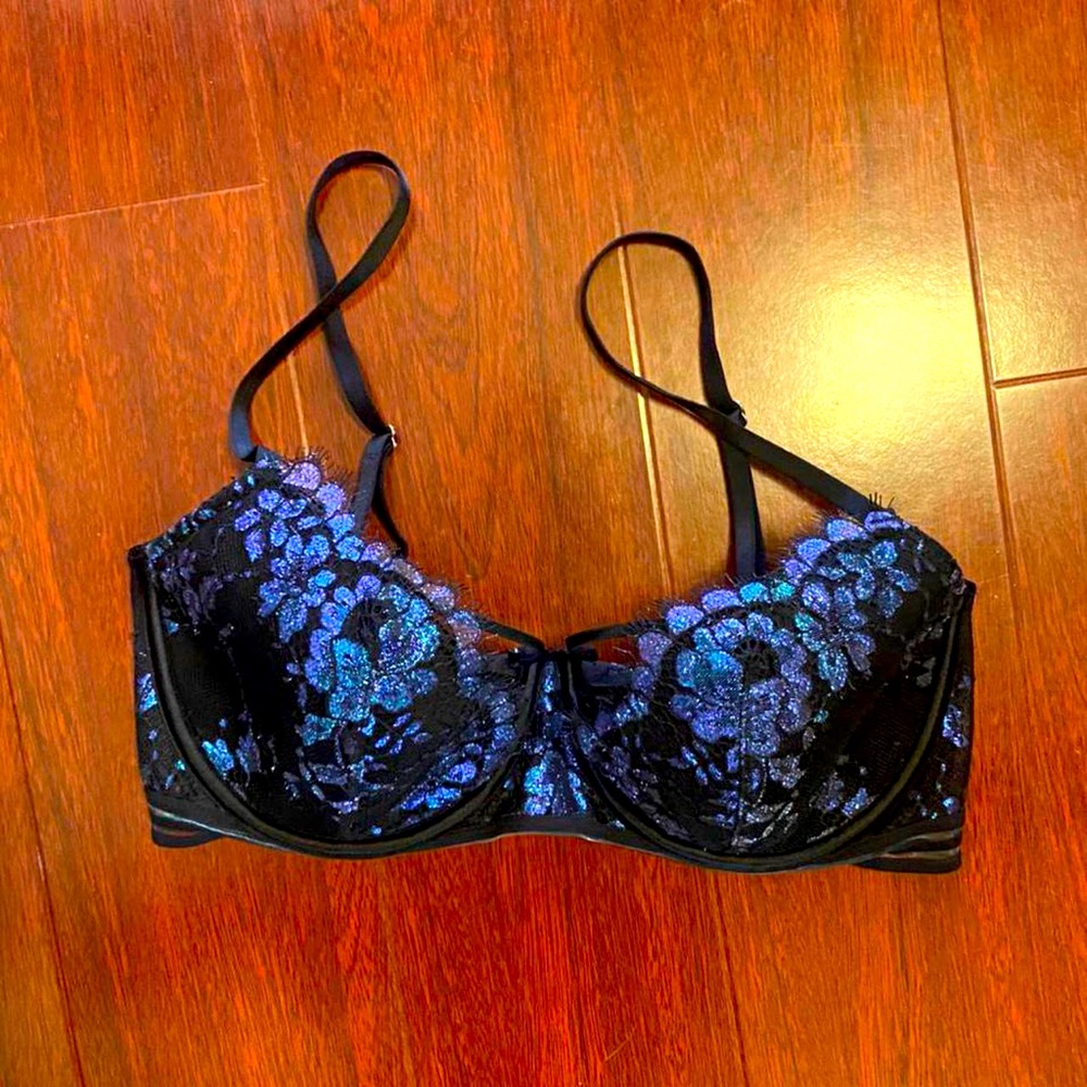 Victoria’s Secret Very Sexy Unlined Balconett Bra